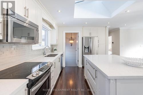 5247 Spruce Avenue, Burlington, ON - Indoor Photo Showing Kitchen With Stainless Steel Kitchen With Double Sink With Upgraded Kitchen