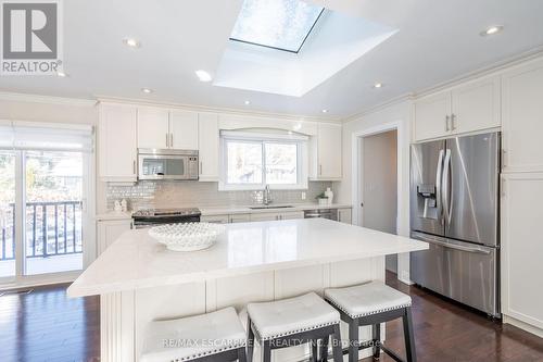 5247 Spruce Avenue, Burlington, ON - Indoor Photo Showing Kitchen With Stainless Steel Kitchen With Upgraded Kitchen