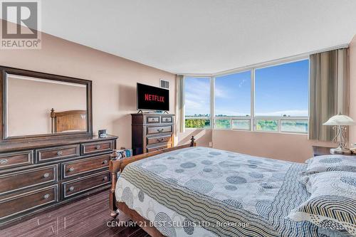 1110 - 330 Mill Street S, Brampton, ON - Indoor Photo Showing Bedroom