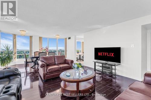 1110 - 330 Mill Street S, Brampton, ON - Indoor Photo Showing Living Room