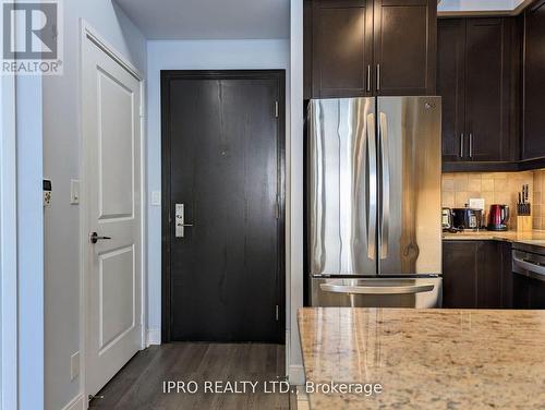 1802 - 80 Absolute Avenue, Mississauga, ON - Indoor Photo Showing Kitchen With Stainless Steel Kitchen