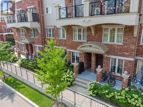 26 - 47 Hays Boulevard, Oakville, ON - Outdoor