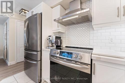 26 - 47 Hays Boulevard, Oakville, ON - Indoor Photo Showing Kitchen With Stainless Steel Kitchen