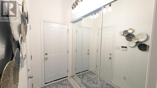 17 Brower Avenue, Richmond Hill, ON - Indoor Photo Showing Other Room