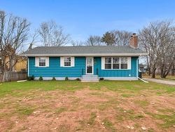 31 Selkirk Crescent  Charlottetown, PE C1A 3R7