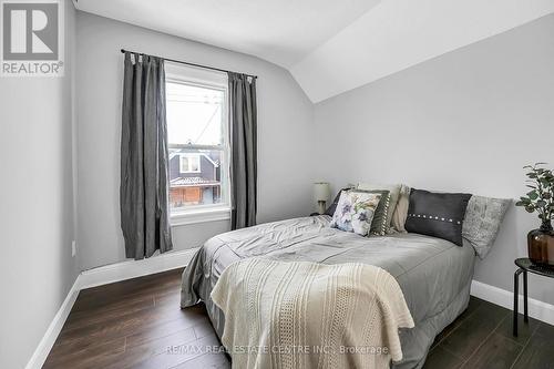 14 Keith Street, Hamilton, ON - Indoor Photo Showing Bedroom