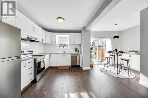 14 Keith Street, Hamilton, ON - Indoor Photo Showing Kitchen With Upgraded Kitchen