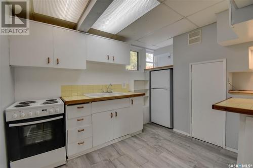 601 Hilliard Street W, Saskatoon, SK - Indoor Photo Showing Kitchen