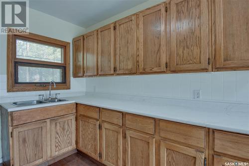 601 Hilliard Street W, Saskatoon, SK - Indoor Photo Showing Kitchen With Double Sink