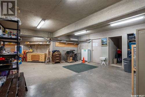 337 2301 Adelaide Street E, Saskatoon, SK - Indoor Photo Showing Garage