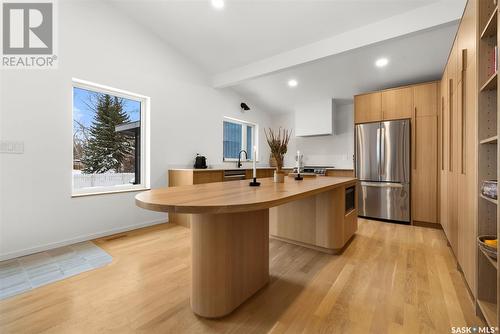 209 Habkirk Drive, Regina, SK - Indoor Photo Showing Kitchen With Stainless Steel Kitchen