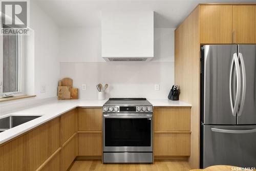 209 Habkirk Drive, Regina, SK - Indoor Photo Showing Kitchen