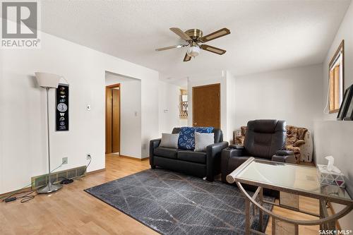 125 Solberg Street, Milestone, SK - Indoor Photo Showing Living Room