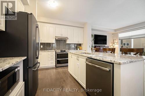 228 Kimpton Drive, Ottawa, ON - Indoor Photo Showing Kitchen With Upgraded Kitchen