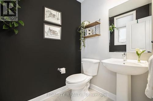 228 Kimpton Drive, Ottawa, ON - Indoor Photo Showing Bathroom