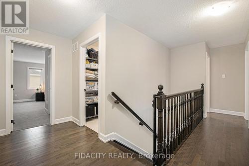 228 Kimpton Drive, Ottawa, ON - Indoor Photo Showing Other Room