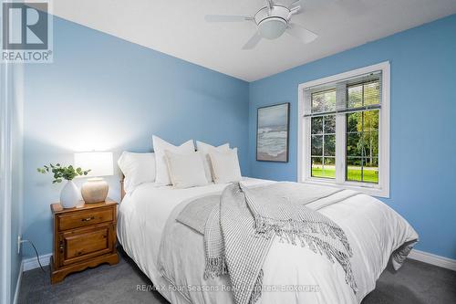 84 Wasaga Sands Drive, Wasaga Beach, ON - Indoor Photo Showing Bedroom