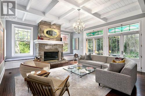 145 Bruce Street S, Blue Mountains (Thornbury), ON - Indoor Photo Showing Living Room With Fireplace