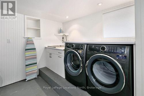 145 Bruce Street S, Blue Mountains (Thornbury), ON - Indoor Photo Showing Laundry Room