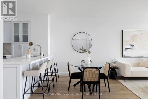 311 - 2495 Dundas Street W, Toronto, ON - Indoor Photo Showing Dining Room