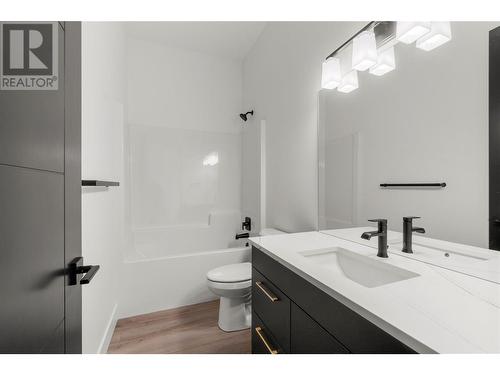 2537 Pinnacle Ridge Drive, West Kelowna, BC - Indoor Photo Showing Bathroom