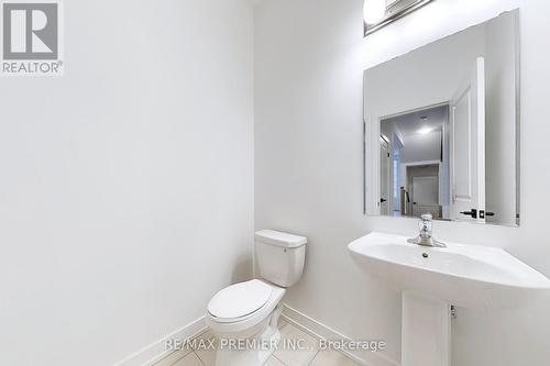 63 Deer Ridge Crescent, Whitby, ON - Indoor Photo Showing Bathroom