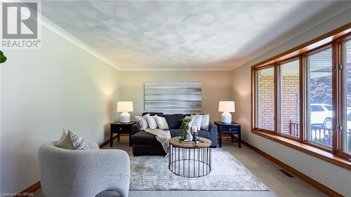 7333 Line 34 Road, West Perth (62 - Hibbert Twp), ON - Indoor Photo Showing Living Room