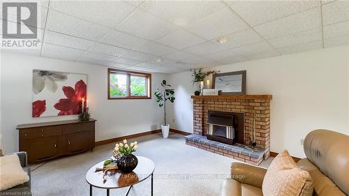 7333 Line 34 Road, West Perth (62 - Hibbert Twp), ON - Indoor Photo Showing Living Room With Fireplace