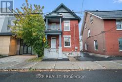 48 BELL STREET N  Ottawa, ON K1R 7C7