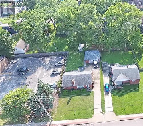 3245 Dougall Avenue, Windsor, ON - Outdoor