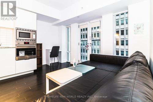 723 - 955 Bay Street, Toronto, ON - Indoor