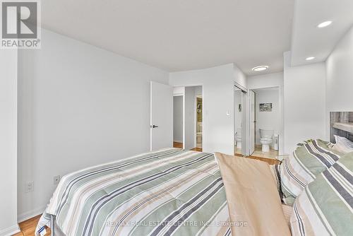 1808 - 550 Webb Drive, Mississauga, ON - Indoor Photo Showing Bedroom