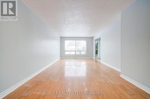 95 Greenbriar Road, Brampton, ON - Indoor Photo Showing Other Room