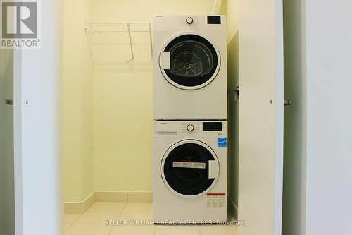 1414 - 28 Ann Street, Mississauga, ON - Indoor Photo Showing Laundry Room