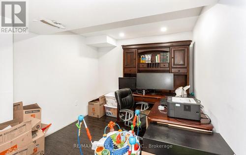 31 Hollingsworth Circle, Brampton, ON - Indoor