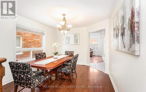 31 Hollingsworth Circle, Brampton, ON - Indoor Photo Showing Dining Room