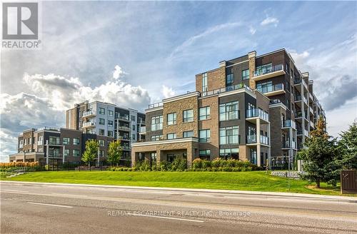 417 - 5055 Greenlane Road, Lincoln, ON - Outdoor With Facade