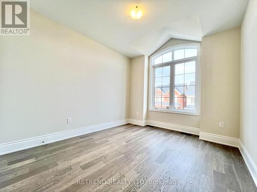 1348 Hydrangea Gardens, Oakville, ON - Indoor Photo Showing Other Room