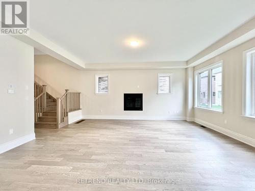 1348 Hydrangea Gardens, Oakville, ON - Indoor With Fireplace