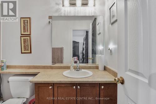 25 Heartview Road, Brampton, ON - Indoor Photo Showing Bathroom