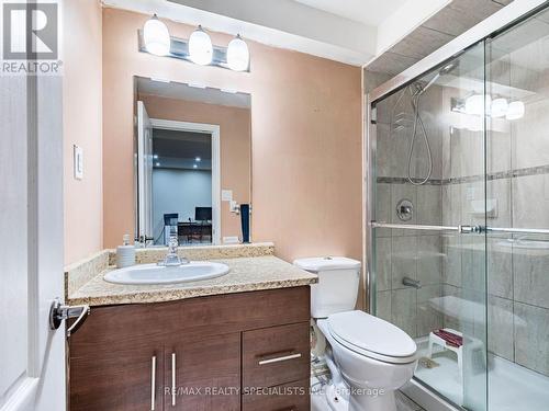 47 Donomore Drive, Brampton, ON - Indoor Photo Showing Bathroom