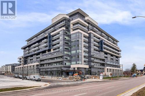 317 - 395 Dundas Street W, Oakville, ON - Outdoor With Balcony