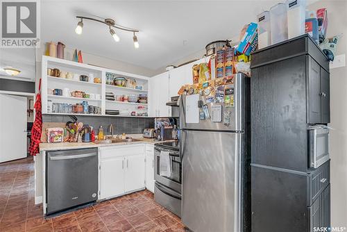 3117 Milton Street, Saskatoon, SK - Indoor Photo Showing Kitchen