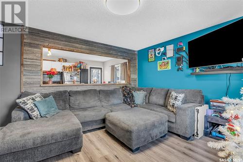 3117 Milton Street, Saskatoon, SK - Indoor Photo Showing Living Room