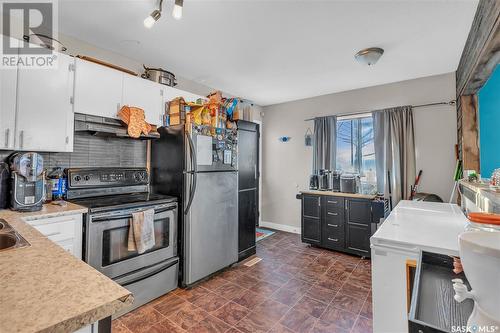 3117 Milton Street, Saskatoon, SK - Indoor Photo Showing Kitchen