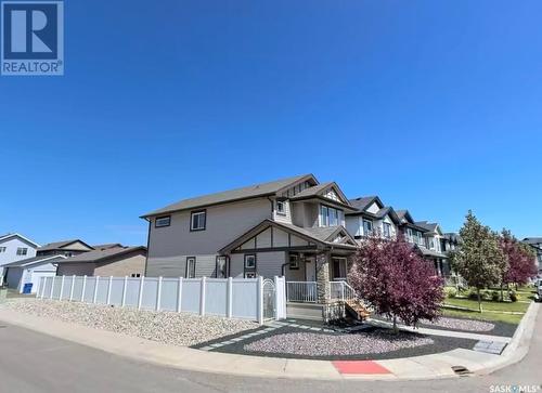 7524 Oxbow Way, Regina, SK - Outdoor With Facade