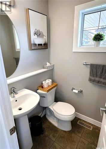 7524 Oxbow Way, Regina, SK - Indoor Photo Showing Bathroom