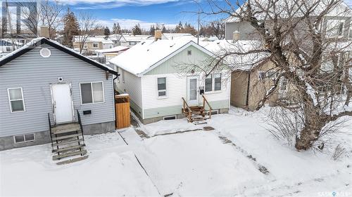 2063 Francis Street, Regina, SK - Outdoor