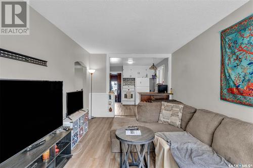 2063 Francis Street, Regina, SK - Indoor Photo Showing Living Room