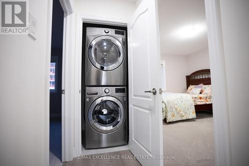 3084 Tillmann Road, London, ON - Indoor Photo Showing Laundry Room